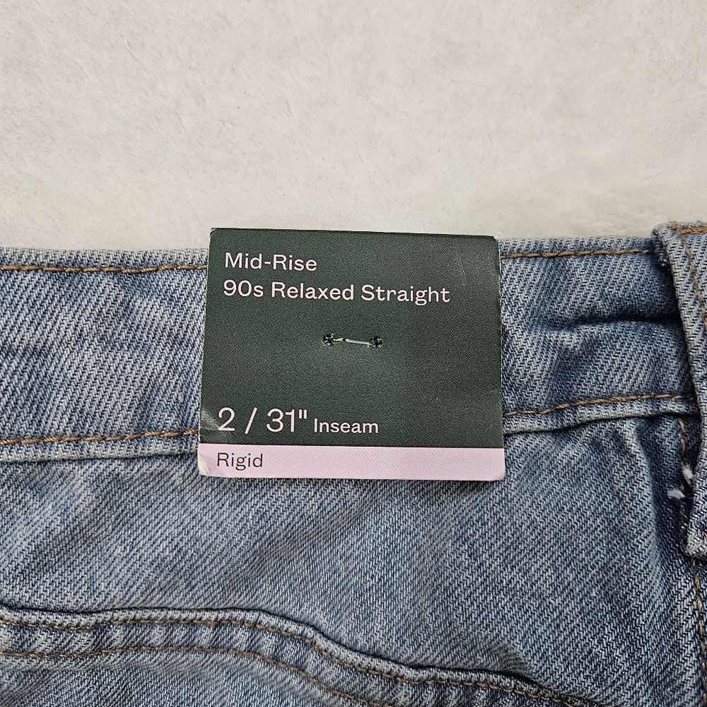Wild Fable Mid-Rise 90s Relaxed Straight Leg Multi-Tone Jeans in Blue - Picture 7 of 9